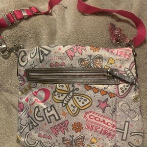 EUC -COACH Poppy Butterfly 🦋 Graffiti Crossbody/Bag